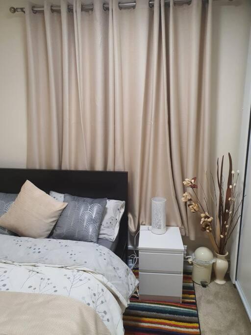 2 Bedroom Flat In Vauxhall, London Exterior foto